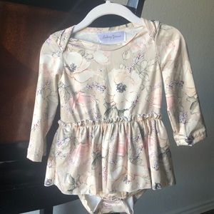 Baby girl dress brand new 6-12